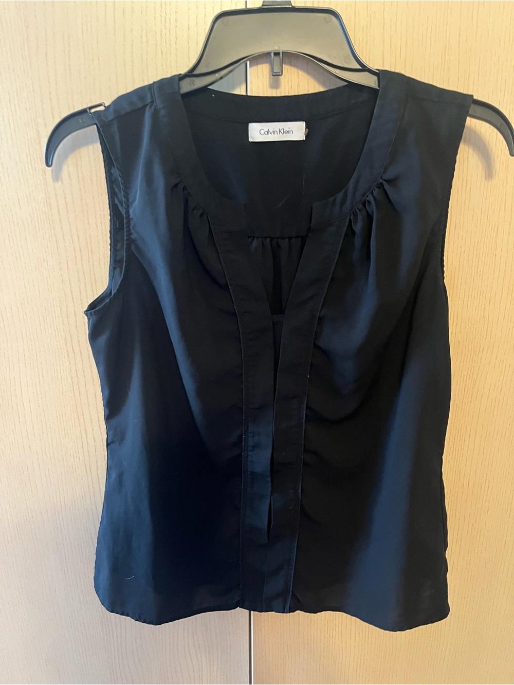 Calvin Klein Black Sleeveless Pleated V-Neck Blouse